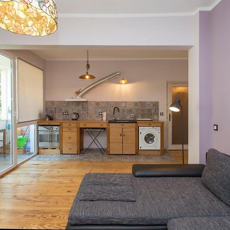 Colorful 2Bdr Apartment In The City Center Sofia Luaran gambar