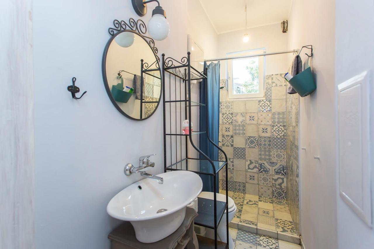Colorful 2Bdr Apartment In The City Center Sofia Luaran gambar