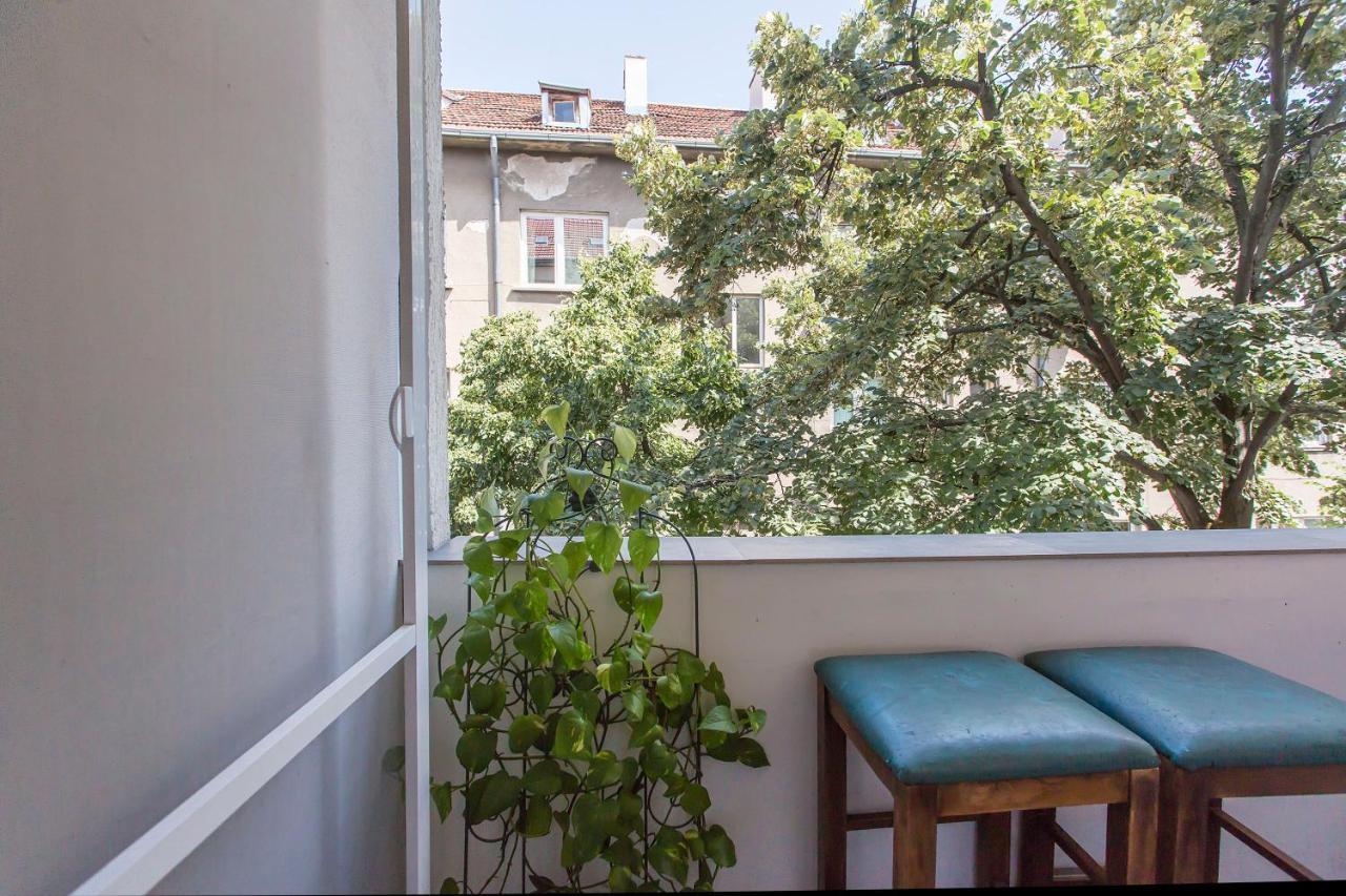 Colorful 2Bdr Apartment In The City Center Sofia Luaran gambar