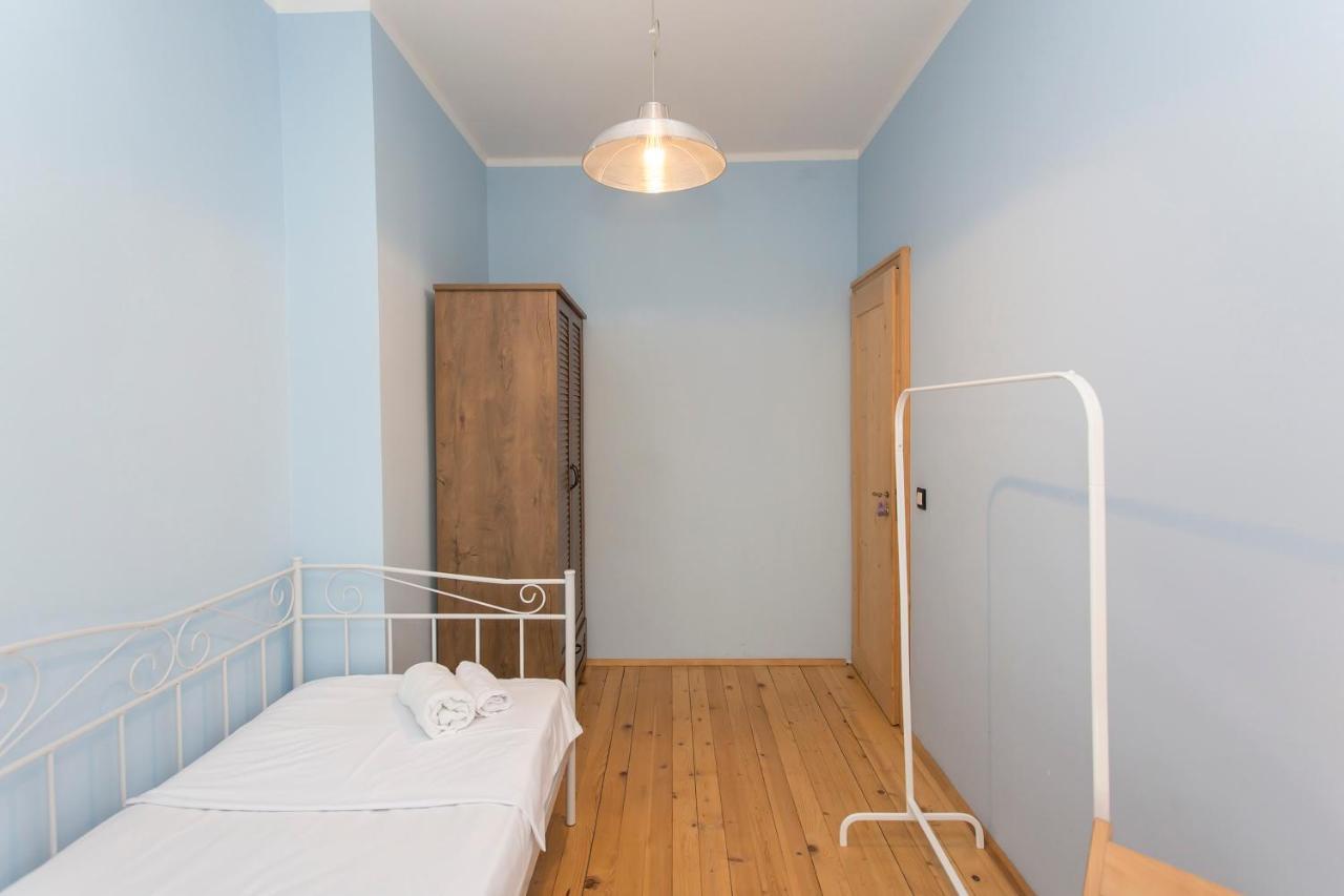 Colorful 2Bdr Apartment In The City Center Sofia Luaran gambar